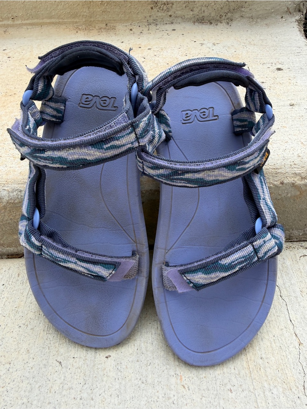 Teva Lavender sandals girls size 2